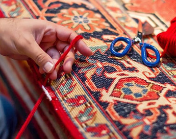 خدمات تخصصی و حرفه ای رفوی فرش در قالیشویی میدان فاطمی